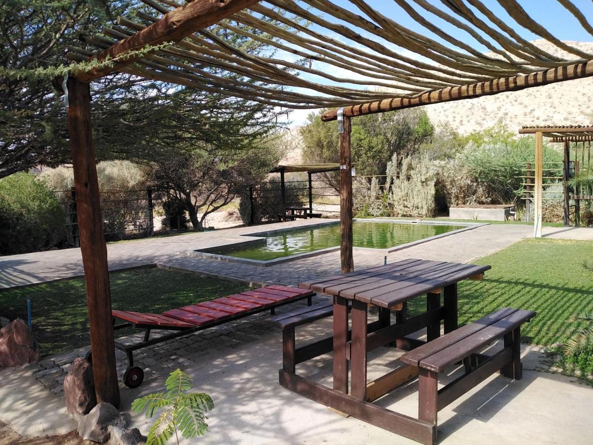 Achab Camping Camp Site Usakos Екстер'єр фото